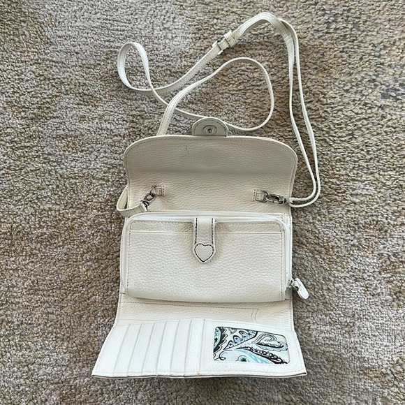 Brighton Crossbody - Picture 2 of 4